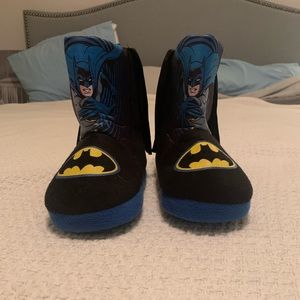 EUC - Batman Slippers With Wings - size 11/12